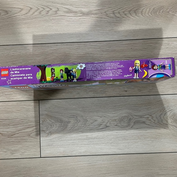 Lego Friends Mia's Camper Van - 41339 (Retired Product) - NWT - Picture 3 of 4